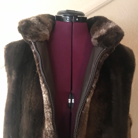 Faux Fur Vest - Picture 3 of 5